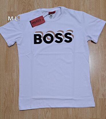 boss jakne moške: Men's T-shirt Hugo Boss, M (EU 38), bоја - Bela