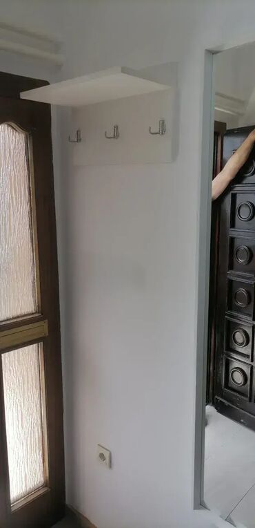 Ostali nameštaj: Civiluk 2 Materijal i Dekor: Izrađen od univera debljine 18mm u — 10