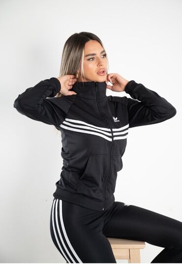 adidas sleek: Adidas, bоја - Šareno