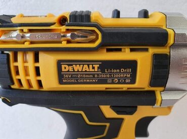 Akumulatorske bušilice: Prodajem novu i kvalitetnu aku bušilica (šrafilica) DEWALT sa čekićem — 9