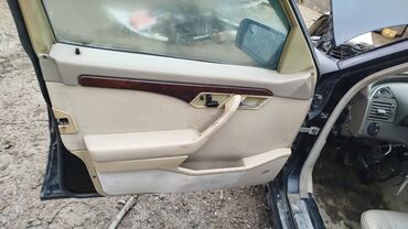 Mercedes-Benz: Mercedes-Benz C‑Class pütün zapcas var matoru karopka əla vəzyəde 99 — 9