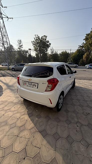Chevrolet: Chevrolet Spark: 2017 г., 1 л, Автомат, Бензин, Хэтчбэк — 3