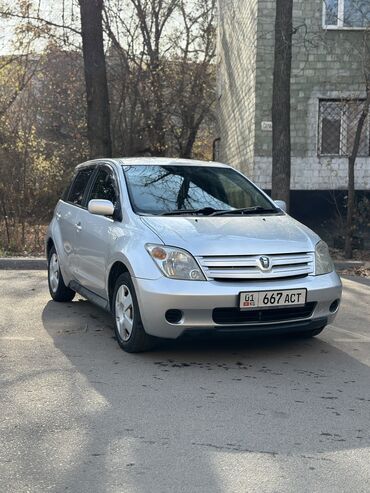 Toyota: Toyota ist: 2002 г., 1.3 л, Автомат, Бензин