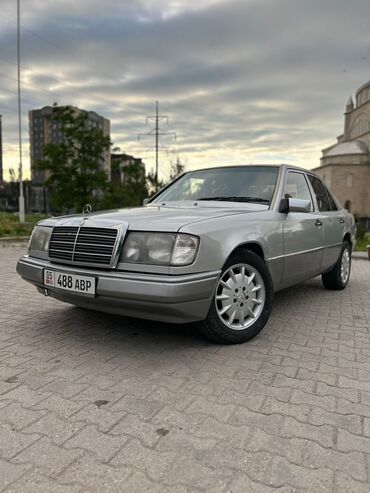 германский ешка: Mercedes-Benz E 230: 1991 г., 2.3 л, Механика, Бензин, Седан