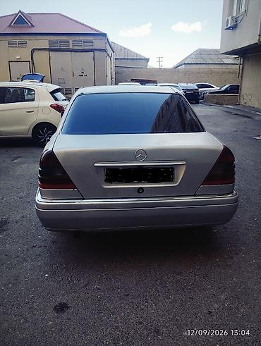 kia optima kreditle satisi: Mercedes-Benz C-Class (W202) sedan Salam masin ela veziyetdedir.otur — 2