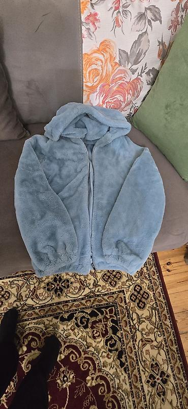 xez derililer: LIANG.KELA markalı xəz effektli kapüşonlu jaket - Rəng: açıq mavi - — 3