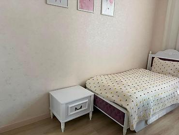 Детская мебель: Uşaq/qız otağı üçün klassik üslubda mebel dəsti Tərkibi: - Tək — 2