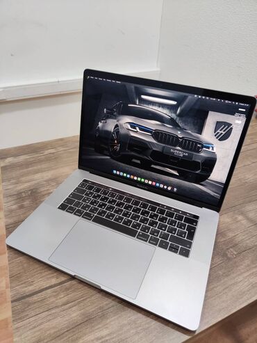 apple notebook: İşlənmiş Apple MacBook, 15 ", Intel Core i7, 256 GB