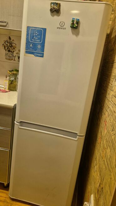 indesit soyuducu soyutmur: İşlənmiş 2 qapılı Indesit Soyuducu Satılır