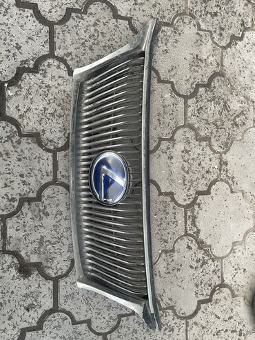 значок lexus: Решетка радиатора Lexus 2009 г., Б/у, Оригинал