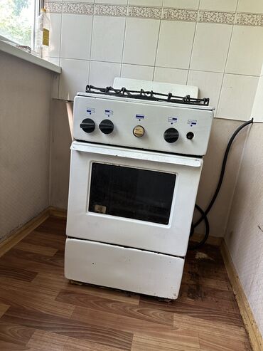 Кухонные плиты, духовки: Продается газовая плита