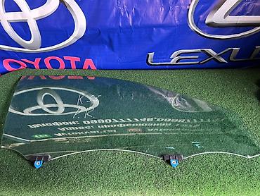 Стекло Переднее правое Toyota, 2013 г., Б/у, Оригинал at lalafo.kg Стекло Переднее правое Toyota, 2013 г., Б/у, Оригинал