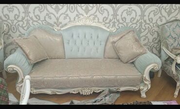 светлого голубой пуфик: Классический диван, Кресло, Без подьемного механизма, Нераскладной