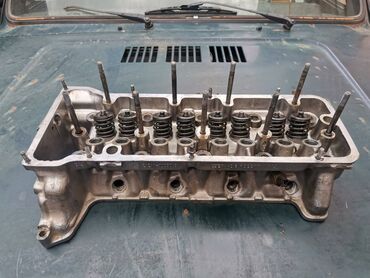 Auto delovi: Glava motora Lada 21214i Niva 1.7i. Polovna, ocuvana. Skinuta sa — 1