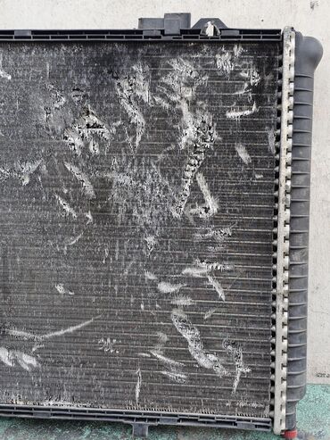 Радиаторы: Радиатор охлаждения двигателя Mercedes-Benz W210, 2.0 - 3.2, МКПП — 11