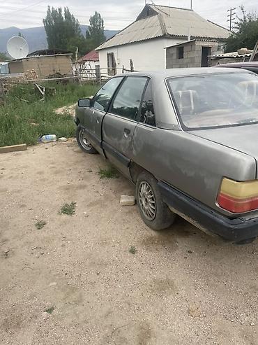 авто толщиномер: Audi 100: 1989 г., Седан — 3