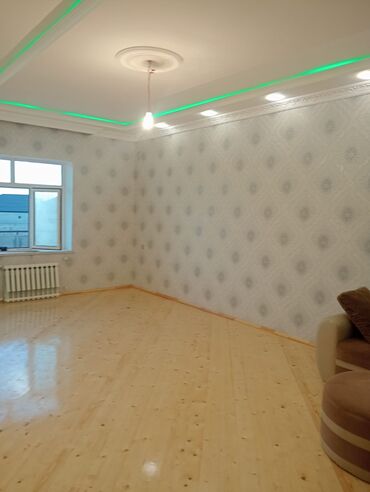 Həyət evləri və villaların satışı: 2 mərtəbəli həyət evi - Ümumi görünüş: Daş hasarla əhatələnmiş həyət — 3