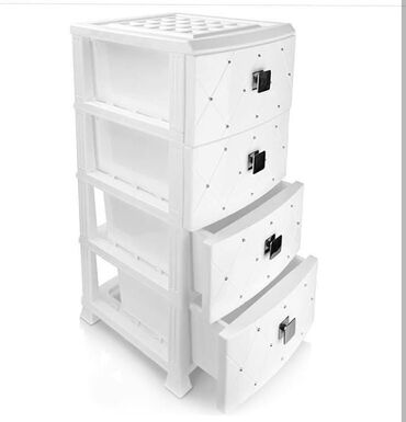 Komodlar: Yeni, Güzgüsüz — 11