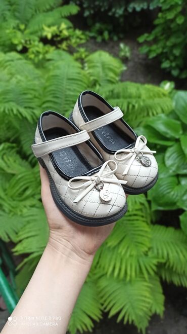 Детская обувь: Детские турецкие туфли на 2-3 года размер 24, носили мало, качество
