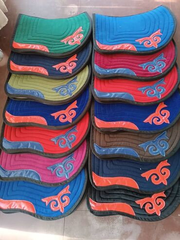 Товары и оборудование для с/х животных: Ээр,токум,тердик,ат жабуу,така мык,аркан,ремень,мешок,картошка — 23