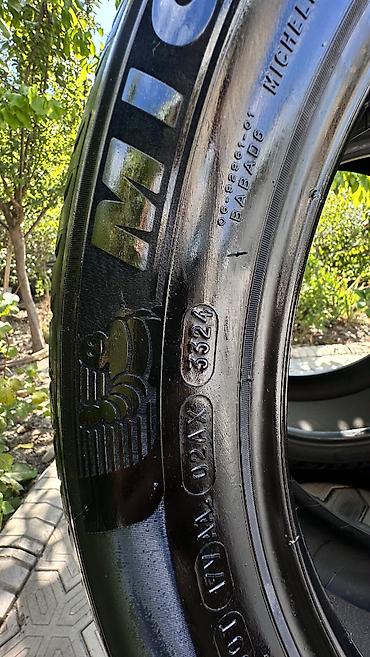 turbo az lapet: İşlənmiş Şin Michelin 255 / 45 / R 20 — 7