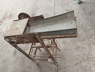 Колье: Металлический станок/механизм с загрузочным лотком и приводным узлом — 3