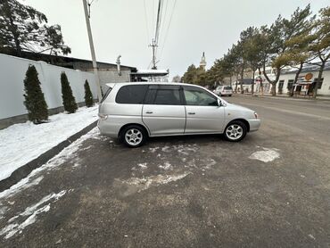 Toyota: Toyota Gaia: 2003 г., 2 л, Автомат, Бензин, Минивэн — 4