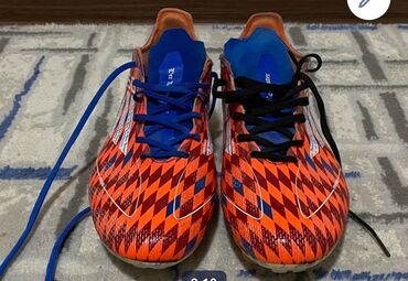 зальник для футбола: Футбольные бутсы Adidas (2 пары) 1) Пара с шнуровкой: - Серия: Adidas