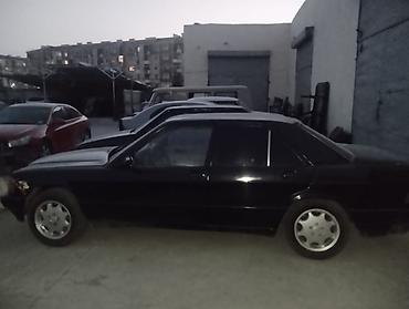 megane disk: Mercedes-Benz 190 (W201): 2.3 l | 1990 il Sedan — 9