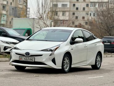 Toyota: Toyota Prius: 2018 г., 1.5 л, Автомат, Гибрид, Седан