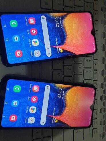 Samsung: Samsung Galaxy A10, 32 GB, rəng - Göy, Sensor, İki sim kartlı