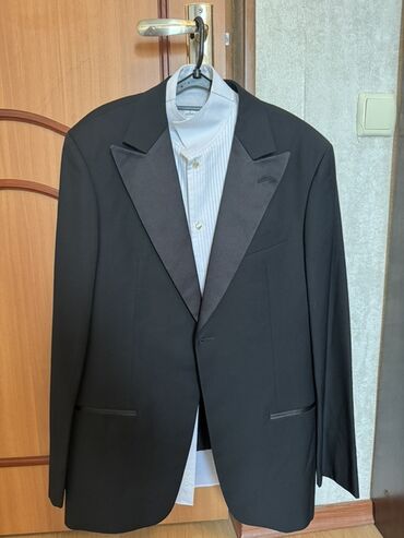 фиолетовый пиджак мужской: Мужской костюм, 5XL (EU 50), Armani, Новый, цвет - Черный