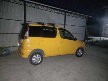 купить машину шевроле: Toyota Funcargo: 2001 г., 1.5 л, Автомат, Газ, Внедорожник