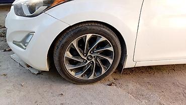 17 disk teker 4 bolt: Hyundai orijinal yüngül lehimli disklər və təkər komplekti - Model — 1