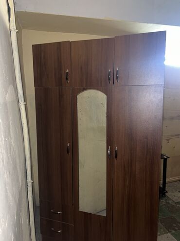 шкаф со столом: Гардеробный шкаф, Б/у, 5 дверей, Распашной, Прямой шкаф, Азербайджан