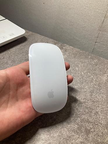 magi: Apple Magic Mouse 2 (A1657), цвет белый. - Мультитач-поверхность — 1