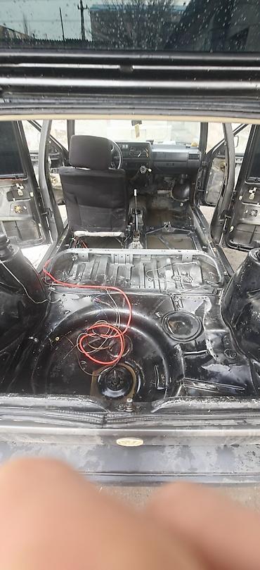 Volkswagen: Volkswagen Golf: 1989 г., 1.8 л, Механика, Бензин, Хэтчбэк — 13