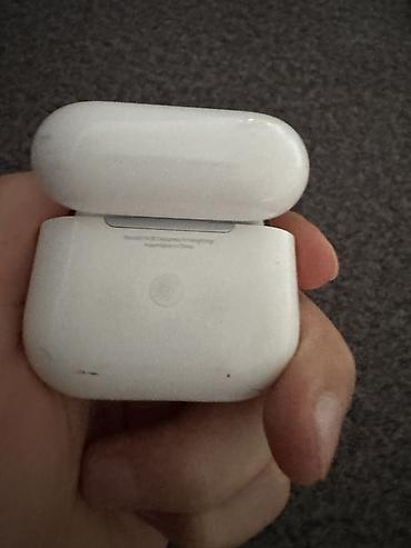 jack e4: Беспроводные наушники-вкладыши, Hoco, Airpods 3, Б/у — 2