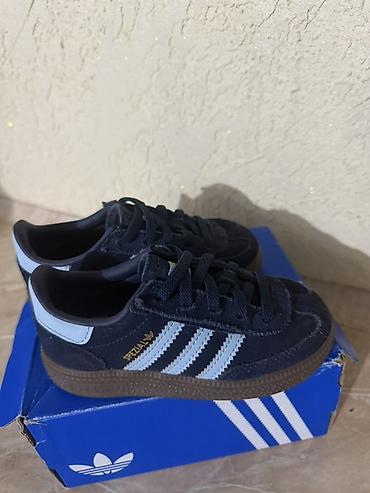 обувь для гор: Детские кеды Adidas Originals Spezial Почти новые Отдам за 4500 — 2