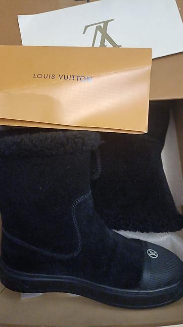 Сапоги, 38, Louis Vuitton, Новый, цвет - Черный, Самовывоз at lalafo.kg Сапоги, 38, Louis Vuitton, Новый, цвет - Черный, Самовывоз
