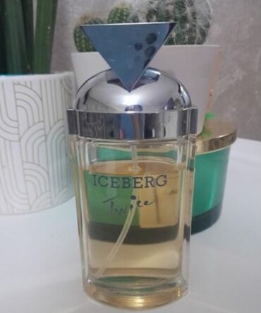 ženske majice za punije osobe: Iceberg parfem original 80/100ml🩷