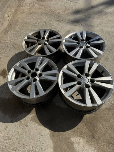 Диски: Литые Диски R 16 Toyota, Комплект, отверстий - 5