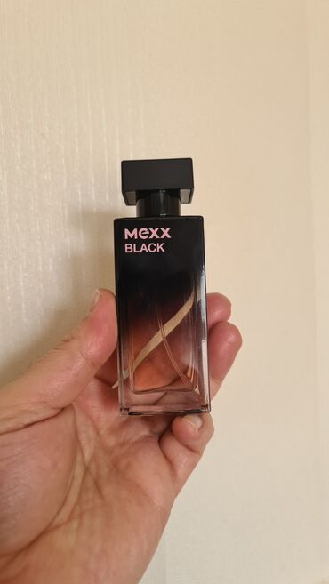 Парфюмерия: MEXX Black Woman edp 30 ml. Хит продаж в РФ. Полный флакон