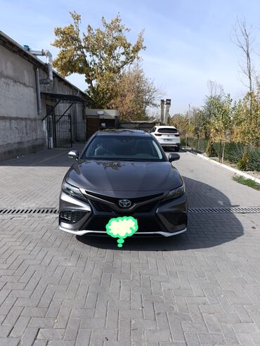 бампер передний фит: Toyota Camry: 2018 г., 2.5 л, Автомат, Бензин, Седан
