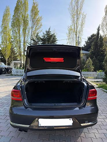 Volkswagen: Volkswagen Passat: 2 l | 2012 il Sedan — 6