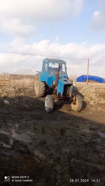 traktor belarus: Traktor BELARUS 1987 il, motor 8 l, İşlənmiş