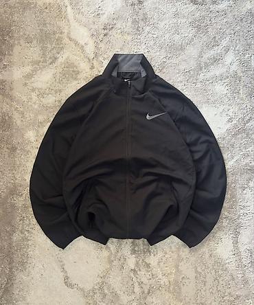 Nike Dri-Fit track jacket
L ölçü
Əla veziyyetdə