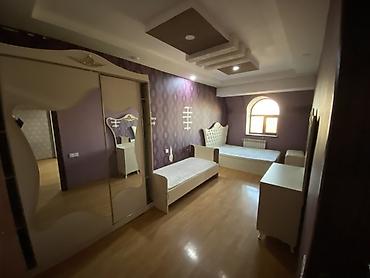 Uzunmüddətli kirayə mənzillər: 3 otaqlı mənzil interyeri - Geniş giriş və dəhliz: Parlaq — 7