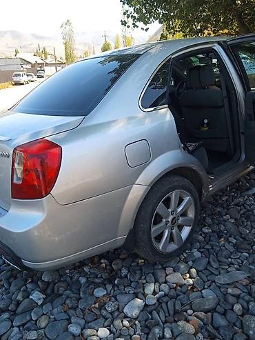 cadillac escalade: Chevrolet Lacetti: 2005 г., Механика, Бензин, Седан — 5