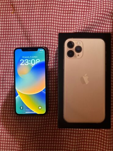 Apple iPhone: IPhone 11 Pro, Б/у, 256 ГБ, Наушники, Зарядное устройство, Защитное стекло, 75 %